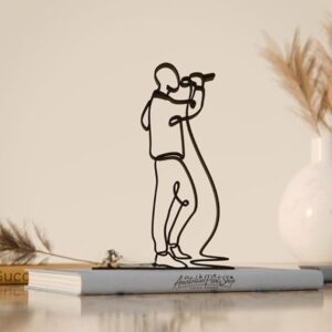 Vocalist Inspired Line Art Figure Plastic Minimal Music Decor Statue for Home Office Desk Shelf Modern Interior Art Gift Music Singing India