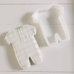Cookie Baby Romper Cookie Cutter for Baby Shower Baking Biscuits Cake Fondant Decorations Suitable Size Durable Mold Made in India for Newborn Celebrations, Baby Gifts and Party Themes