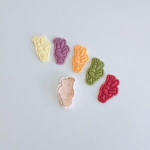 Black Zombie Hand Cookie Cutter Set, Halloween Peace Hand Cookie Cutter Stamp Set, Spooky Fondant Mold for Baking, cookie Cookie Dough Cutter for Party Desserts, Cupcakes and Holiday