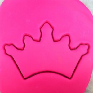 Black Princess Tiara Cookie Cutter Plastic Outline with Sharp Edges Durable Baking Tool for Princess and Royalty-Themed Cookies Fondant Cake Decorating Pastry Biscuit Crafts India