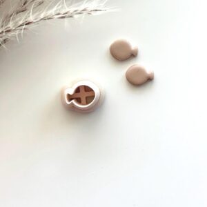 Round Fish Outline Earring Cutter for Polymer Clay Jewelry Making Fish Shape Clay Earring Cutter Tool for DIY Accessories with Smooth Design Ideal for Ocean Theme Earrings and Crafts