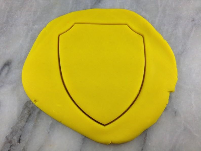 Black Shield Cookie Cutter Outline Sharp Edges Cookie Medieval Armor Weapon Party Celebration Baking Tool for Cookies Fondant Sandwich Cheese Kids Crafts Decorations