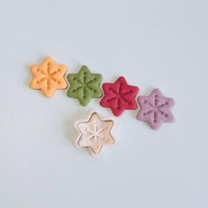 Black Snowflake Cookie Cutter cookie Winter Biscuit Fondant Mold for Christmas Holiday Baking Festive Party Cookies Icy Theme Treats Dough Craft Decoration Tool