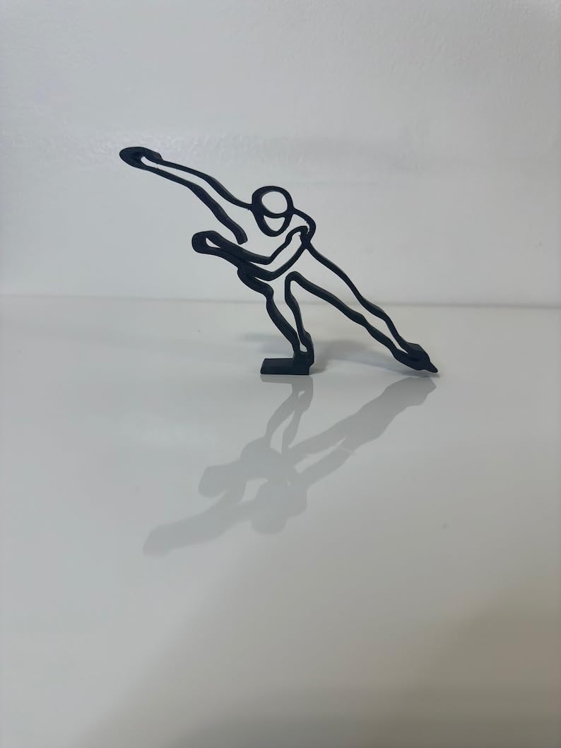 Unique India Statue Skater Sport Minimalist Abstract Sculpture Statue Figure Winter Snow Tabletop Decor Idea for Christmas or Home Office Decoration