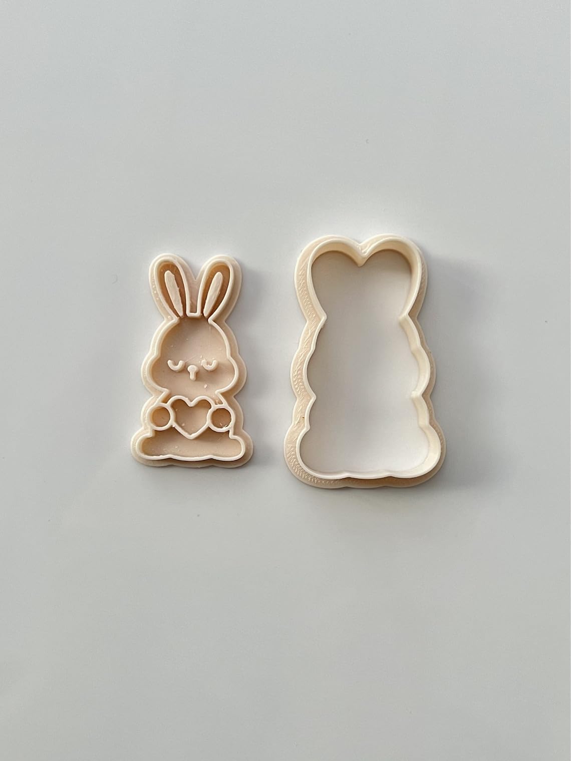 Black Bunny Cookie Cutter Set with Rabbit Stamp for Animal Themed Baking Homemade Cookies Fondant Cake Decorating Party Favors Easter Treats and Thoughtful Baking Gift Ideas - Image 8