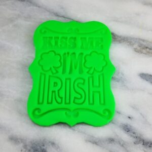 St Patrick�s Day Cookie Cutter Kiss Me I�m Irish Black Plastic India Shamrock Leprechaun Shape Fondant Biscuit Stencil Mold Sharp Edges Baking Decoration Tool
