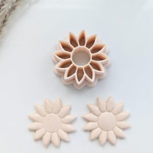Sunflower Clay Earring Imprint Cutter for Polymer Clay Jewelry Making, Cookie Flower Clay Earring Cutter for DIY Dangle Earrings, Handmade Jewelry Tools, Floral Clay Craft Projects