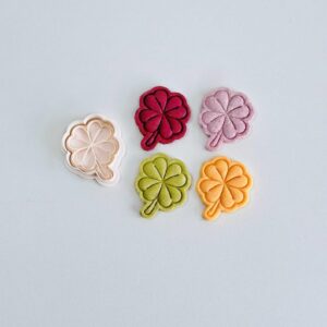 Black Clover Cookie Cutter Spring Shamrock Four Leaf Clover Cookie Cutter Stamp Set India cookie Floral Shamrock Fondant Molds Black Clover Baking Cutter Tools for Cookies Cakes**