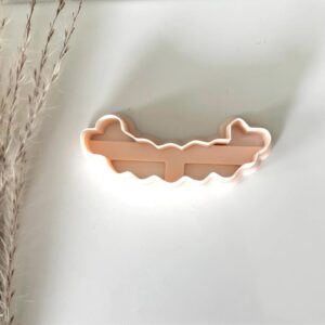 String of Strawberries Cookie Cutter for Fondant Clay Crafts Garland Shape Polymer Clay Cutter for Biscuit Dough Strawberry Garland Clay Tool for DIY Baking and Jewelry Projects