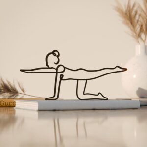 Yoga Balancing Table Pose Statue Line Art Sculpture, Minimalist Female Yoga Home Decor, Meditation Gift for Yogis, Elegant Line Art Figure for Balance and Focus