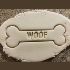 Black Dog Bone WOOF Cookie Cutter Cookie India Pet Treat Biscuit Cutter for Dog Lovers Homemade Pet Snacks Animal Theme Baking Tool for Dog Birthday Party and Pet Care Gifts