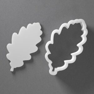 Black Oak Leaf Cookie Cutter Autumn Fall Leaf Shape for Baking Fondant Biscuit Clay Jewelry Earrings Craft Tool Mirrored Pair Set Reusable Kitchen Party Decor Gift