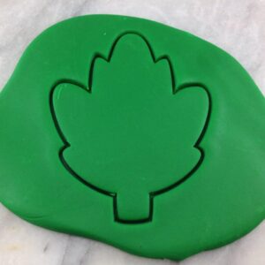 Black Maple Leaf Cookie Cutter Outline Sharp Edges Cookie Autumn Fall Thanksgiving Harvest Party Celebration Baking Tool for Cookies Fondant Sandwich Cheese Seasonal Decorations