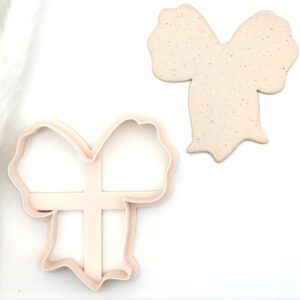 Ribbon Bow Cookie Cutter for Clay Fondant Biscuit Dough and Polymer Clay Large Bow Shaped Clay Cutter for Cake Decoration Cookie Baking Earring Making and DIY Craft Projects for All