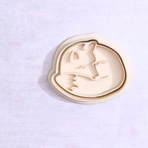 Sleeping fox cookie cutter set for making shortbread cookies fondant biscuits cake decoration sugar paste chocolate treats homemade baking tools animal shape cutters for wildlife theme