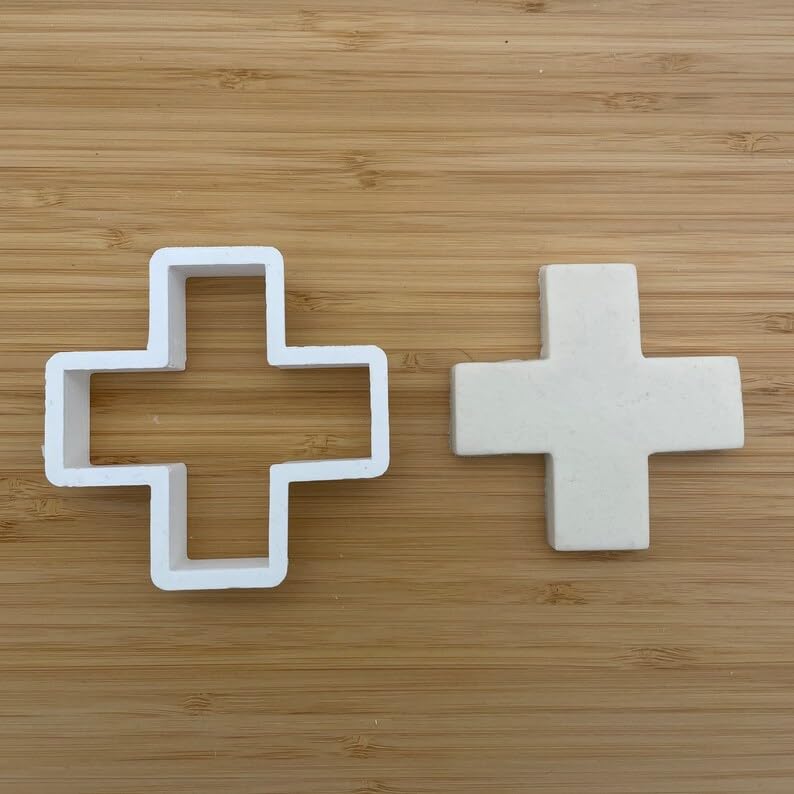 Hospital Red Cross Shape Polymer Clay Cutter Cookie Fondant Biscuit Cutter Sharp Tapered Edge Tool for Earrings Jewelry Making Medical Theme Cupcake Decoration Baking Craft First Aid