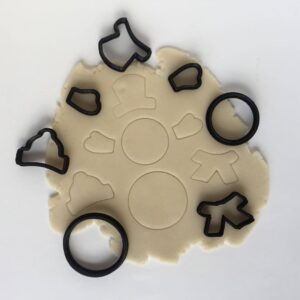 Snowman DIY Christmas Cookie Cutter Set India Cookie Mold with Suitable Festive Shapes for Holiday Baking Fondant Clay Decorations Perfect for Family Christmas Parties and Seasonal