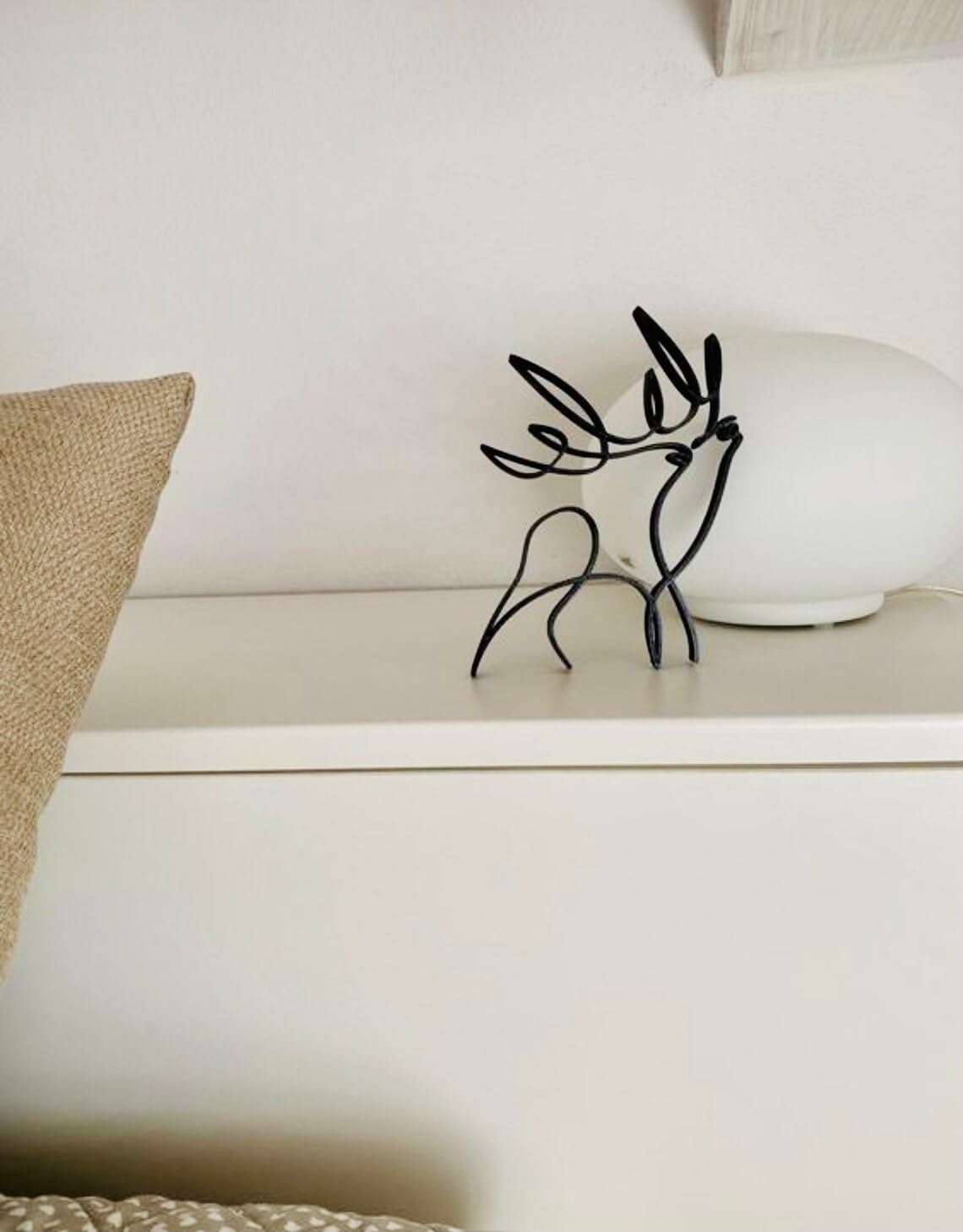 Minimalist Horned Deer Statue: Home Decor Shelf Sitter and Tabletop Figure, Ideal for Gifts and Christmas - Image 5