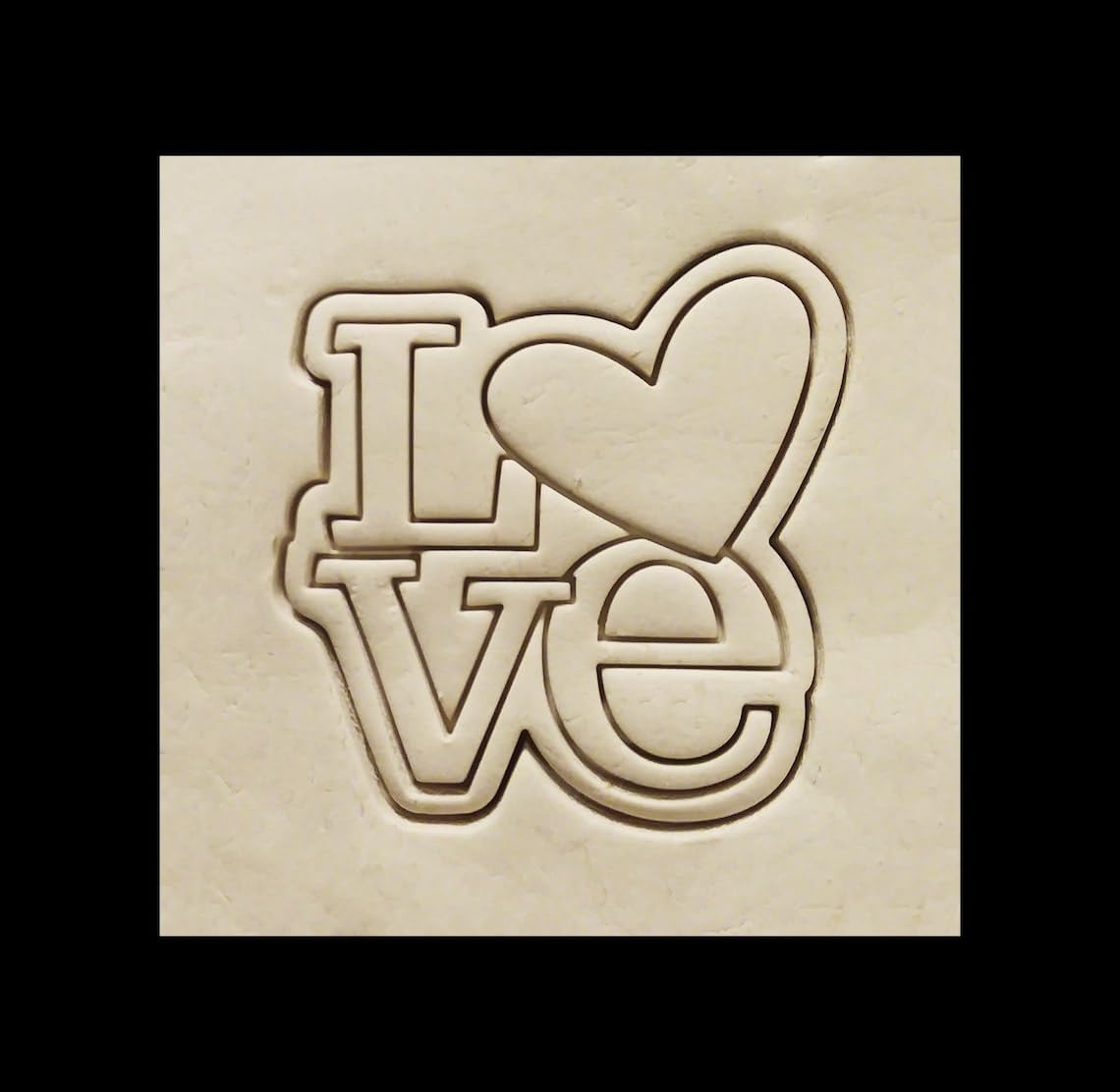 Love Word Shape Black Cookie Cookie Cutter for Valentines Day Wedding Anniversary Engagement Party Baking Decoration Romantic Theme Biscuit Making Tool for Celebration Dessert Table