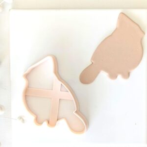 Cardinal Cookie Cutter for Baking and Crafts Large Bird Clay Cutter for Polymer Clay Projects and Fondant Decorations Red Cardinal Shape Cutter for Holiday Cookies and Handmade Jewelry