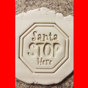 Santa Stop Here Sign Black Cookie Cookie Cutter for Christmas Baking Holiday Cookie Mold for Kids Winter Party Treats New Year Celebration Dessert Decorations Fondant Crafts