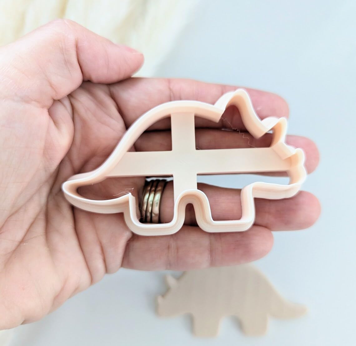 Triceratops Dinosaur Cookie Cutter for Biscuit Fondant Pastry Dough Dinosaur Shape Polymer Clay Cutter for DIY Baking Projects Clay Ornament Cutter for Jurassic Theme Crafts and Parties - Image 2