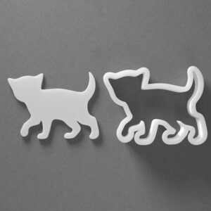 Walking Kitten Cookie Cutter Cat Shape Baking Tool for Cookies Biscuits Fondant Dough Clay Jewelry Making Earring Craft Decorating Party Baking and Daily Home Use