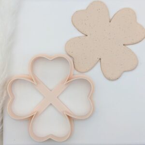 Four Leaf Clover Cookie Cutter for St Patricks Day Shamrock Cutter for Biscuit Fondant Dough Polymer Clay Large Clover Clay Cutter for Holiday Cookies Cake Decorations and Jewelry