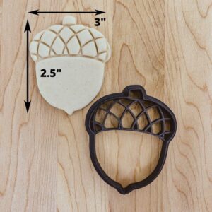 Acorn Detailed Cookie Cutter Cookie for Fondant Clay Crafting Fall Thanksgiving Themed Baking Autumn Oak Tree Dessert Decorations DIY Kitchen Use and Seasonal Treats in India