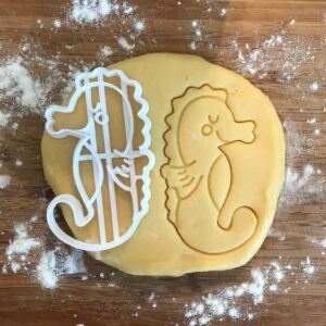 Seahorse Cookie Cutter Black | Ocean Animal Cookie Cutter | Fondant Clay Cutter | Baby Shower Cookies | Animal Lover Gift | Birthday Party Favor | Gift for Mom | Seahorse Cookies