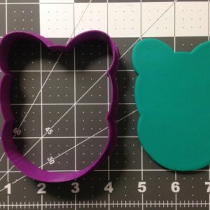 Black Cow Face Cookie Cutter for Farm Animal Themed Baking Cute Cow Shaped Cookies Decorative Biscuits for Birthday Parties Baby Showers Country Events and Creative Kitchen Treat Making