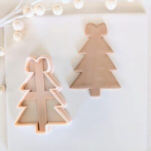 Christmas Tree with Bow Cookie Cutter for Holiday Baking Clay Crafts Fondant Cutter for Polymer Clay DIY Decorations Winter Party Favors Christmas Gifts Handmade Ornaments and Festive