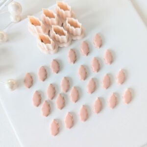 Slab Holly Leaf Earring Cutter for Polymer Clay Jewelry Making Multi-Cut Leaf Shape Clay Cutter Tool for Festive Earring Designs Handmade Accessories for Seasonal Craft Projects