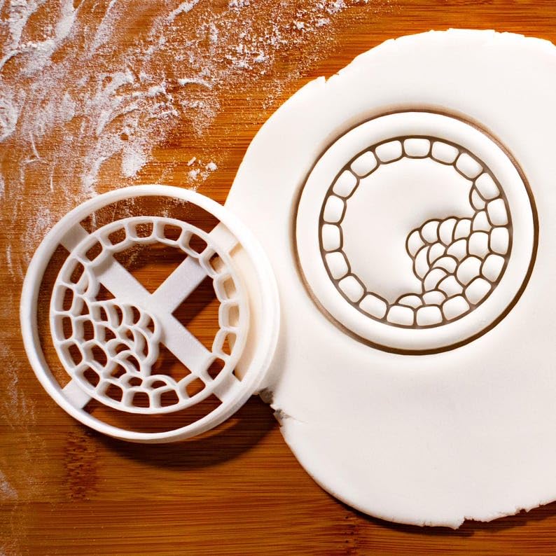 8 Cell Embryo Cookie Cutter for Science and Education Themed Baking Sweet Beginnings Biscuit Cutter Biology Classroom Tool Medical Students Nurse Gifts Creative Baking Accessory (ONLY 8 CELL)
