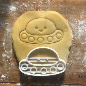 Black UFO Cookie Cutter cookie Space Spaceship Biscuit Cutter for Baking Cookies Fondant Clay Craft Tool Alien Astronomy Theme Kids Party Favors Outerspace Birthday Gifts