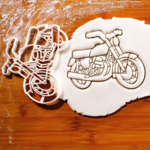 Vintage Motorbike Cookie Cutter Classic Motorcycle Biscuit Mold Retro Bike Cookie Shaper for Biker Party Treats Nostalgic Dessert Table Baking Gift for Motorcycle Lovers Events