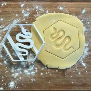 Snake Cookie Cutter Black | Reptile and Animal Cookie Cutter | Fondant Clay Cutter | Snake Gifts | DIY Wedding Favors | Birthday Party Treats | Halloween Decor | Gift for Mom