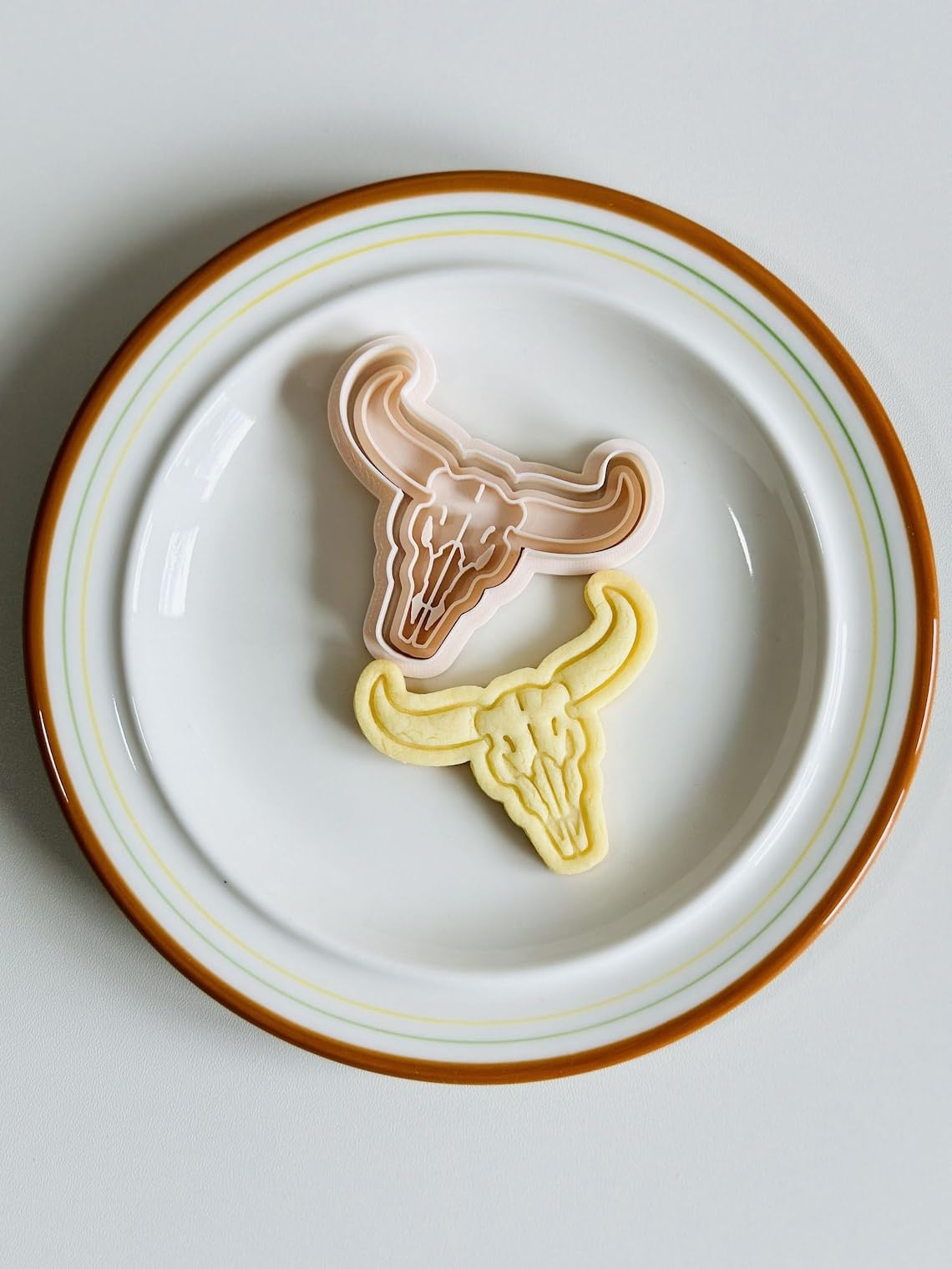 Black Bull Skull Cookie Cutter Halloween Cow Skull Cookie Cutter Stamp Set Black Bull with Horns Fondant Molds for Spooky Western Theme Cookies Chocolate Dough Baking Decorations - Image 6