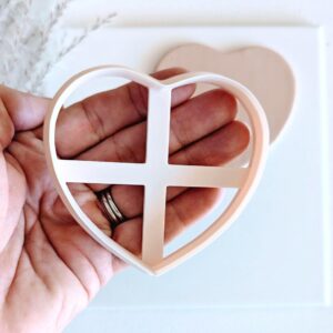 Heart Maze Cookie Cutter for Valentine Baking and Fondant Decorating Large Polymer Clay Cutter for Puzzle Heart Shaped Cookies Dough Pastry Biscuit Crafts and Handmade Clay Projects