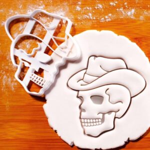 Cowboy Skull Cookie Cutter for Wild West Halloween Baking Gothic Party Biscuits Pirate Theme Treats Cowboy Decor Spooky Western Sheriff Skeleton Cookies Fall Festival and Haunted Event