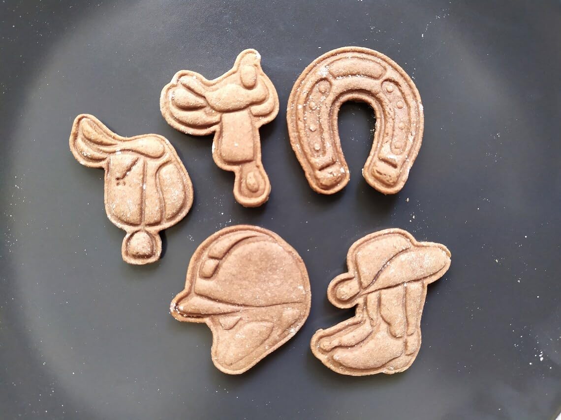 English saddle cookie cutter set Parents can use this cutter for themed baking activities with children, especially if they love horses or are learning to ride, making the experience - Image 6