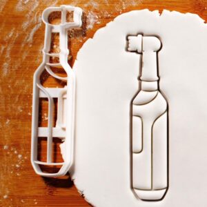 Electric Toothbrush Cookie Cutter for Baking Dental Health Theme Cookies Dentist Office Gifts Oral Hygiene Week Treats Teeth Cleaning Party Snacks Dental Student Graduation Celebration