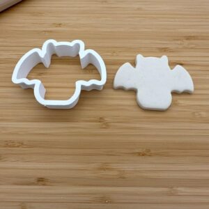 Cute Gargoyle or Bat Shape Polymer Clay Cutter Cookie Fondant Biscuit Cutter Sharp Tapered Edge Tool for Earrings Jewelry Making Halloween Cupcake Decoration Baking Craft Projects