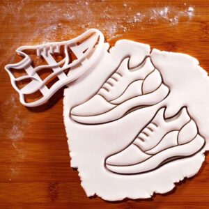 Running Shoe Cookie Cookie Cutter for Marathon Runners Fitness Events Running-Themed Celebrations Biscuit Fondant Cutter Ideal for Sports Parties Active Lifestyle Baking (ONLY Running Shoe)