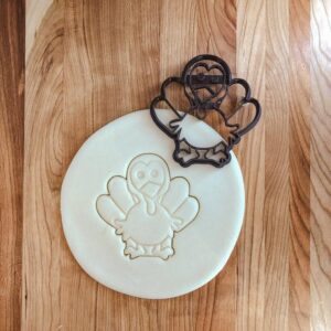 Cute Turkey Thanksgiving Cookie Cutter Cookie for Fondant, Clay Crafting, Detailed Turkey Design for Holiday Baking, Festive Decorations, Thanksgiving Treats, and Seasonal Celebrations