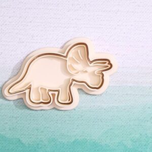 Triceratops Cookie Cutter Set for Dinosaur Theme Baking Prehistoric Dino Shape Biscuit Pastry Fondant Sugar Paste Cutters for Kids Birthday Party Homemade Cookies and Cake Decoration