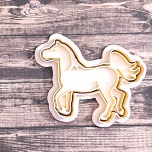 Arabian horse cookie cutter set for making shortbread cookies fondant biscuits sugar paste cake decorations ideal for horse themed parties equestrian baking crafts DIY gifts and dessert