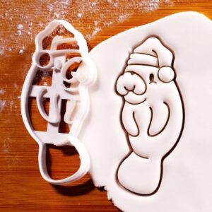 Christmas Manatee Cookie Cookie Cutter for Holiday Baking Ocean Lover Treats Cute Santa Marine Animal Biscuit Dough Fondant Clay Cutters Festive Winter Coastal Party Coastal Gift Idea