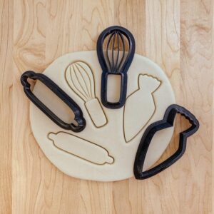 Bakers Tools Cookie Cutter Set India Cookie Mold with Rolling Pin, Whisk, and Piping Bag for Shaping Baking-Themed Cookies Fondant Clay Decorations Perfect for Bakers and Craft