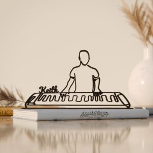 Keyboard Player Personalized Line Art Figure Plastic Musician Decor Gift for Piano Lovers Custom Name Artwork Minimal Home Display for Living Room Studio Office Music Teacher Present India